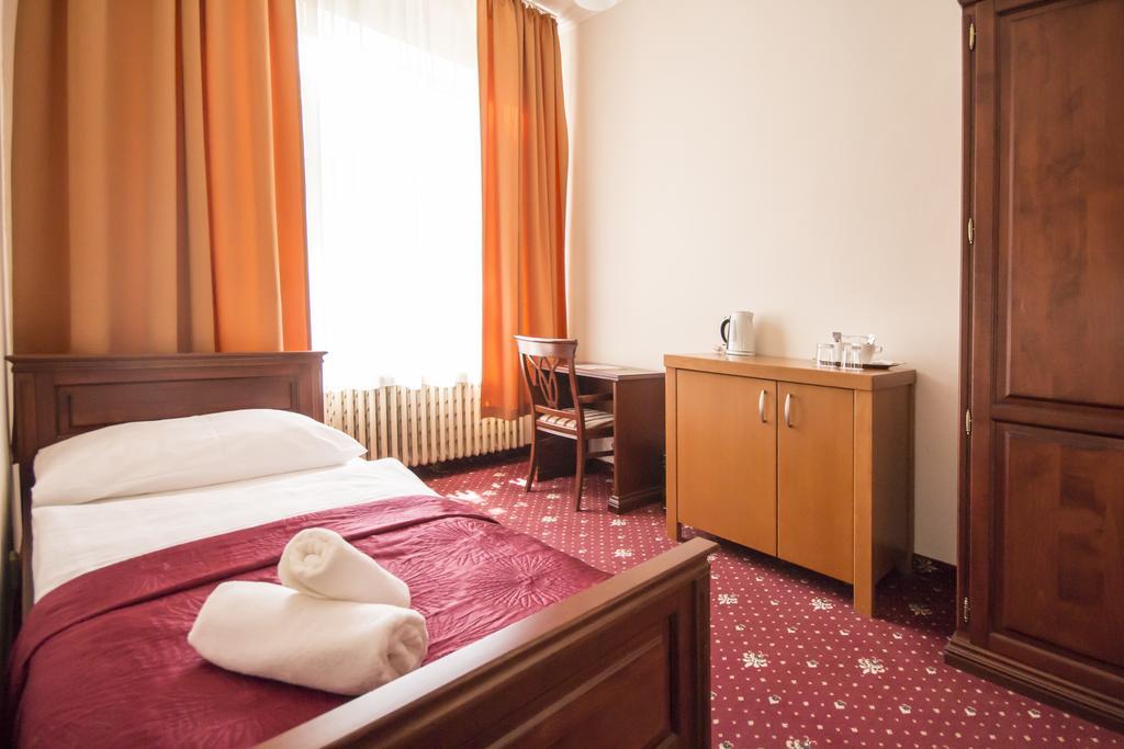 Film Hotel Bratislava Exterior photo
