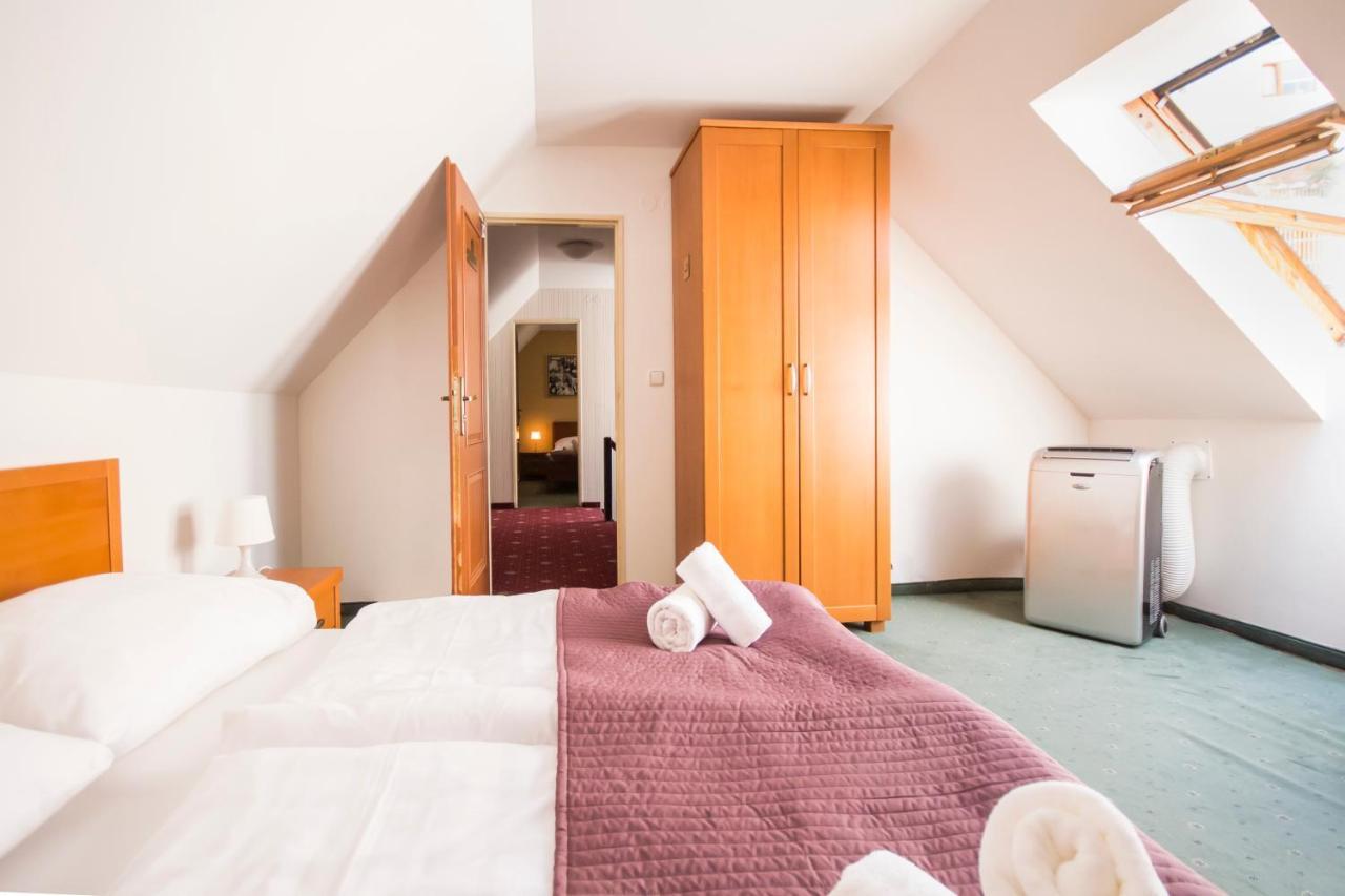 Film Hotel Bratislava Exterior photo